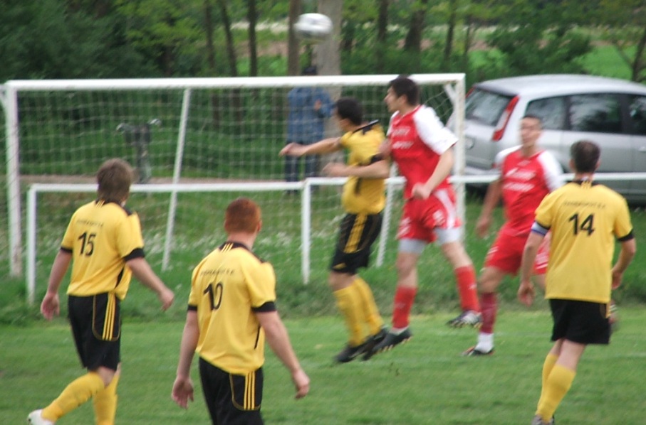Ugod - SK Ajka-Padragk�t SE 12 - 0 (6-0)