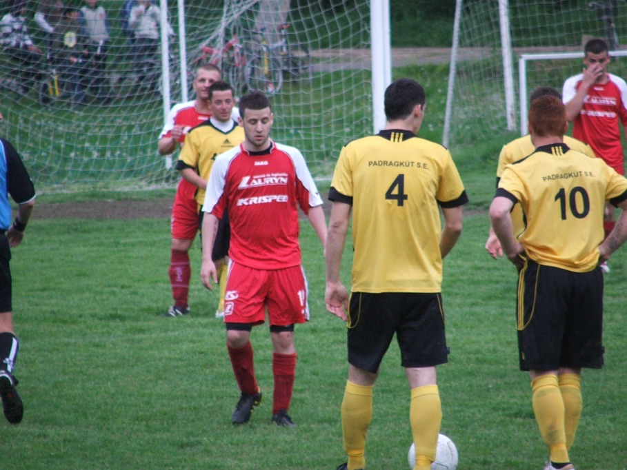 Ugod - SK Ajka-Padragk�t SE 12 - 0 (6-0)